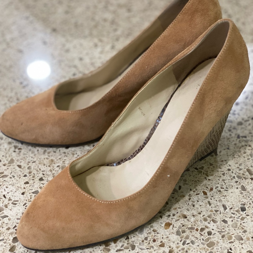 Nine West - camel suede wedges - 8.5